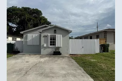 713 NW 4th St, Hallandale Beach, FL 33009 - Photo 15