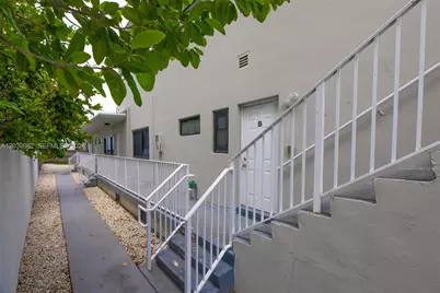 1980 Biarritz Dr, Miami Beach, FL 33141 - Photo 9