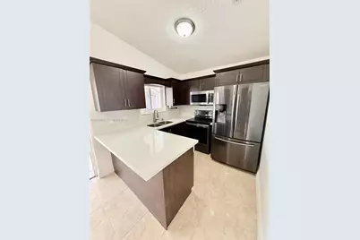 2854 W 75th Ter, Hialeah, FL 33018 - Photo 1