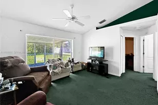 239 Chardonnay Pl, Tampa, FL 33594 - Photo 5