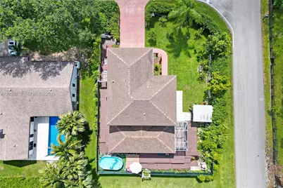 2151 NW 121st Ave, Plantation, FL 33323 - Photo 19