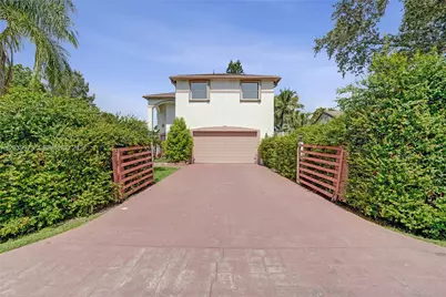 2151 NW 121st Ave, Plantation, FL 33323 - Photo 1