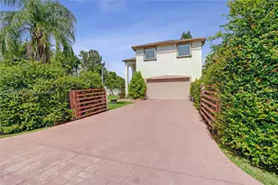 2151 NW 121st Ave, Plantation, FL 33323 - Photo 3