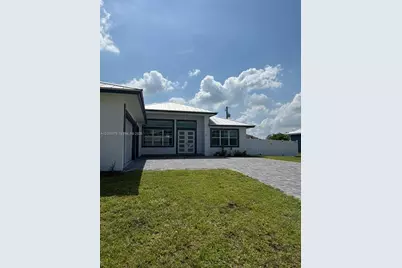 121 SW Sea Lion Rd, Port Saint Lucie, FL 34953 - Photo 5