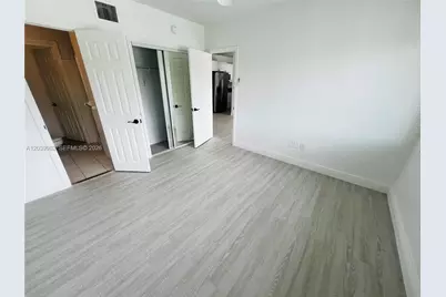 2033 Calais Dr #10, Miami Beach, FL 33141 - Photo 15