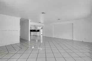 440 NW 125th St, North Miami, FL 33168 - Photo 9