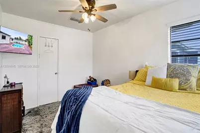 1530 N 73rd Ave, Hollywood, FL 33024 - Photo 11