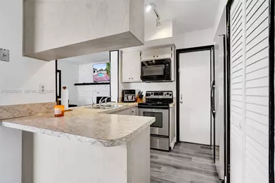 1530 N 73rd Ave, Hollywood, FL 33024 - Photo 9