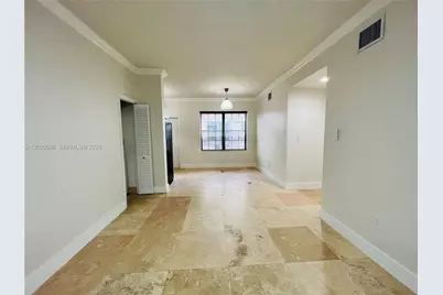 1470 Lincoln Ter #2, Miami Beach, FL 33139 - Photo 9