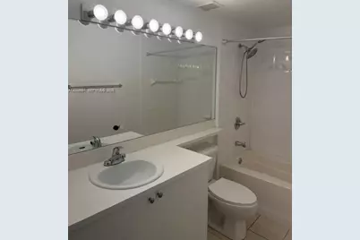 8030 N Nob Hill Rd #102, Tamarac, FL 33321 - Photo 17
