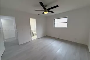 7311 NW 57th Dr, Tamarac, FL 33321 - Photo 15