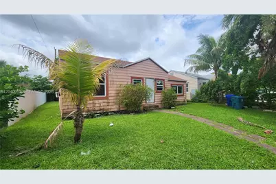 768 NW 65th St, Miami, FL 33150 - Photo 3