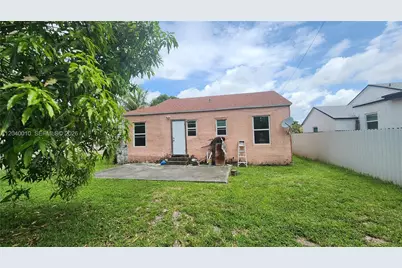 768 NW 65th St, Miami, FL 33150 - Photo 5