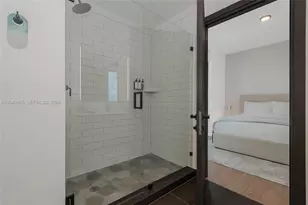 398 NE 5th St, Miami, FL 33132 - Photo 49