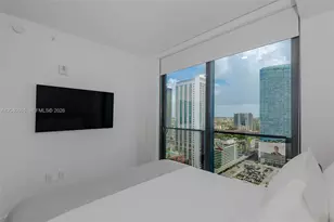 398 NE 5th St, Miami, FL 33132 - Photo 51