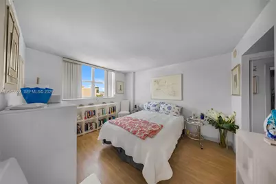 465 Ocean Dr #1009, Miami Beach, FL 33139 - Photo 17