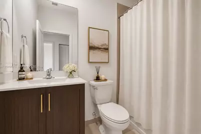 670 NE 207th St, Miami, FL 33179 - Photo 41