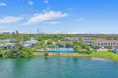 670 NE 207th St, Miami, FL 33179 - Photo 53