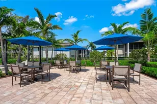 670 NE 207th St, Miami, FL 33179 - Photo 27