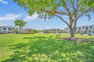670 NE 207th St, Miami, FL 33179 - Photo 51