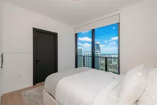 398 NE 5th St, Miami, FL 33132 - Photo 55