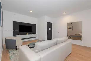 398 NE 5th St, Miami, FL 33132 - Photo 39
