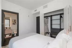398 NE 5th St, Miami, FL 33132 - Photo 53