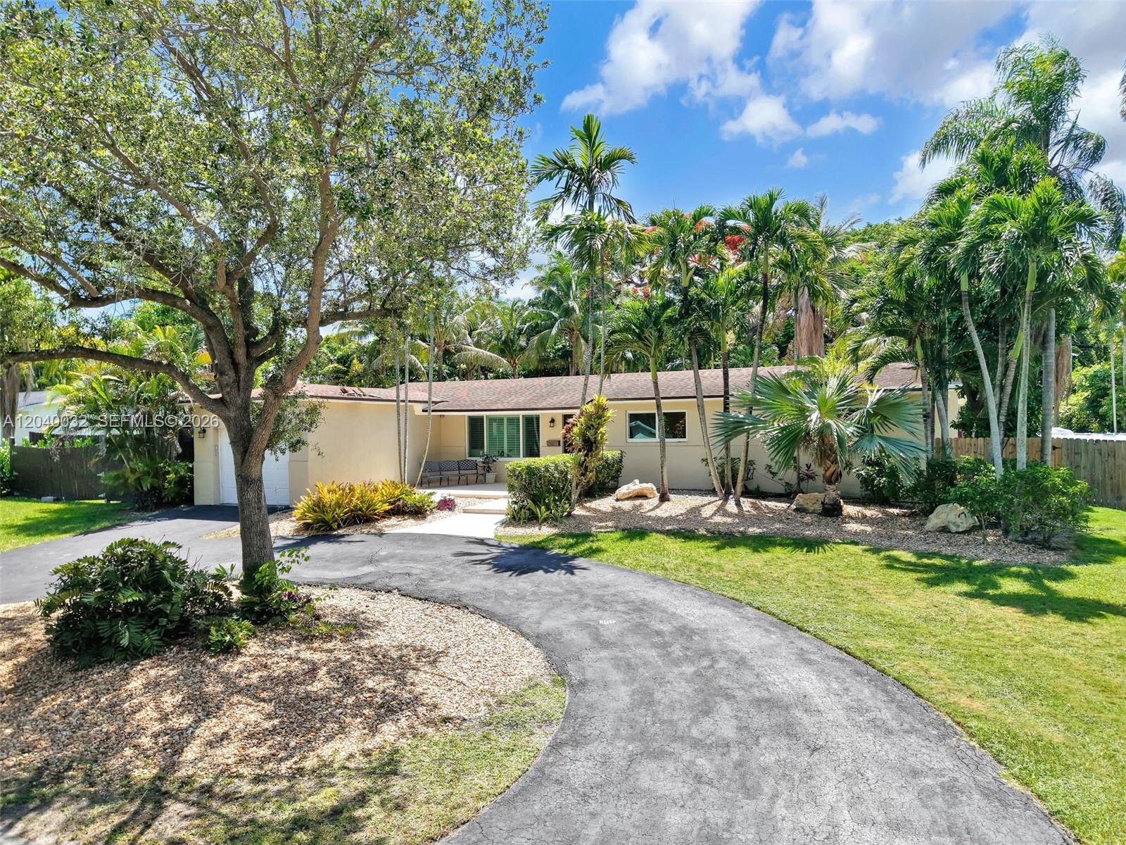 14501 SW 99th Ave - 14501 SW 99th Ave, Miami, FL 33176 Luxury Property | Jose Angel Pina