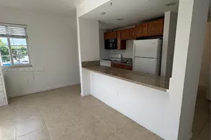 7130 Rue Versailles, Miami Beach, FL 33141 - Photo 5