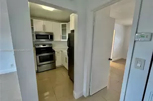 241 SE 9th Ave, Pompano Beach, FL 33060 - Photo 11