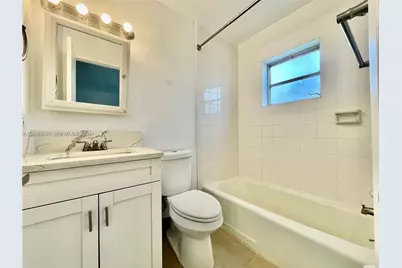241 SE 9th Ave #207, Pompano Beach, FL 33060 - Photo 13