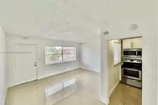 241 SE 9th Ave, Pompano Beach, FL 33060 - Photo 1