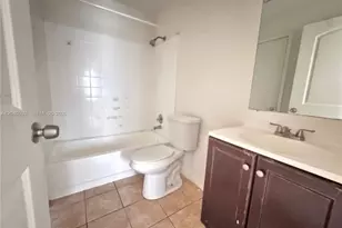 5944 NW 21st St, Lauderhill, FL 33313 - Photo 7