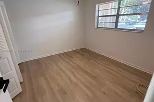 1035 Country Club Dr, Margate, FL 33063 - Photo 3