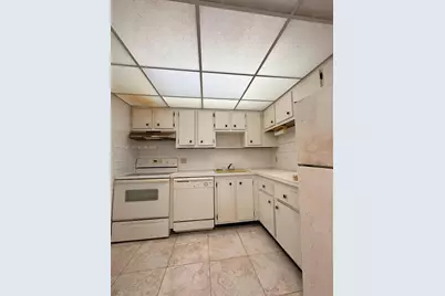 1035 Country Club Dr #102, Margate, FL 33063 - Photo 7