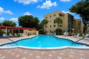1035 Country Club Dr, Margate, FL 33063 - Photo 9