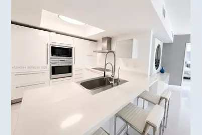 200 Sunny Isles Blvd #2-504â€“Lanai Residence, Sunny Isles Beach, FL 33160 - Photo 3