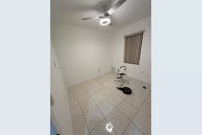4273 NE 10th Ct #4273, Homestead, FL 33033 - Photo 9