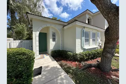 4273 NE 10th Ct #4273, Homestead, FL 33033 - Photo 1