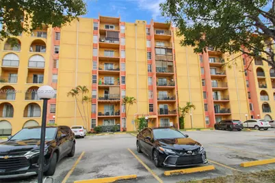 4717 NW 7th St #604-10, Miami, FL 33126 - Photo 3