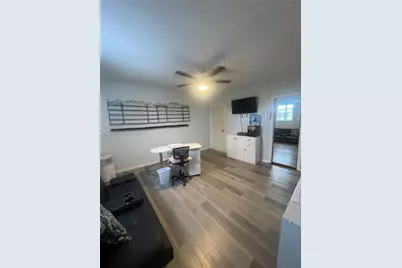 6945 W 2nd Way, Hialeah, FL 33014 - Photo 23