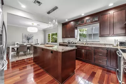 8 Pinta Rd, Miami, FL 33133 - Photo 11