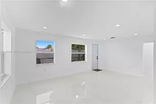 3271 NW 102nd St, Miami, FL 33147 - Photo 15