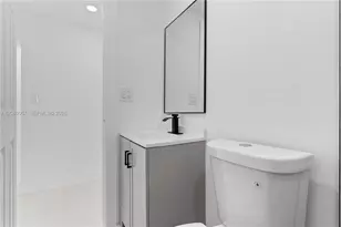 3271 NW 102nd St, Miami, FL 33147 - Photo 17