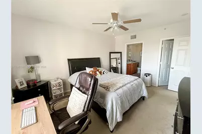 6458 Emerald Dunes Dr #303, West Palm Beach, FL 33411 - Photo 13