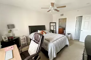 6458 Emerald Dunes Dr, West Palm Beach, FL 33411 - Photo 13