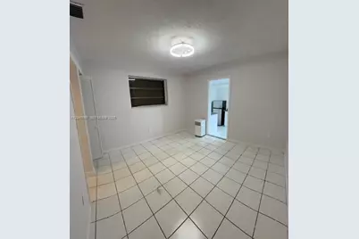 5641 SW 39th St, West Park, FL 33023 - Photo 5
