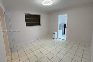 5641 SW 39th St, West Park, FL 33023 - Photo 5