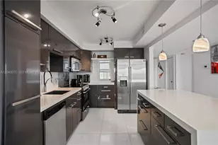 3050 N Palm Aire Dr, Pompano Beach, FL 33069 - Photo 1