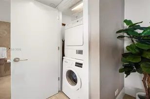 102 24, Miami Beach, FL 33139 - Photo 31